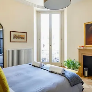 Apartamento Sweethome Crispi, Roma
